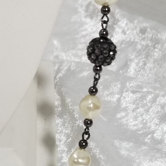 LC faux pearl black rhinestone ball 34" necklace 1.1635 2" e - Picture 4 of 14